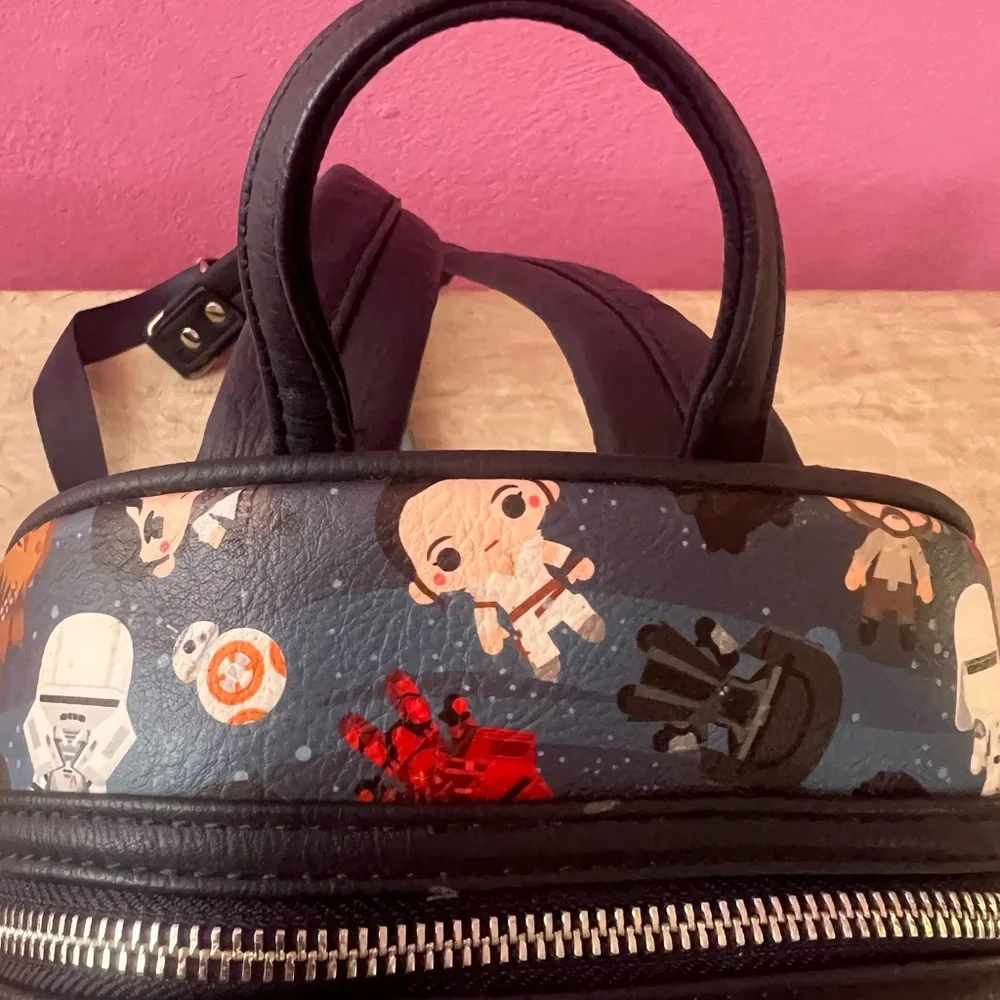 L Loungefly Star Wars Chibi AOP Mini Backpack Disney Parks Leia R2 Stormtrooper